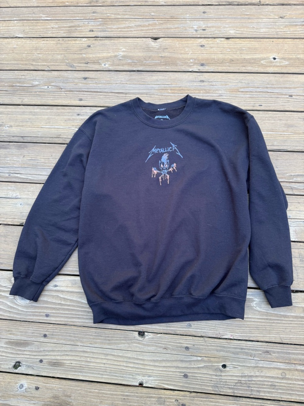 Unisex Med Metallica Sweatshirt